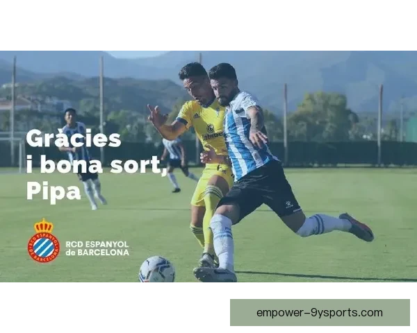 哈德斯菲尔德足球俱乐部宣布新赛季阵容调整与重要转会动态