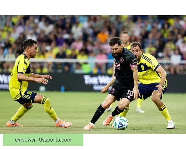 梅西加盟国际迈阿密后首次亮相引发全球球迷热议