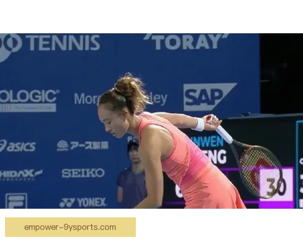 网球赛场激烈角逐顶尖选手展现非凡实力与精彩瞬间