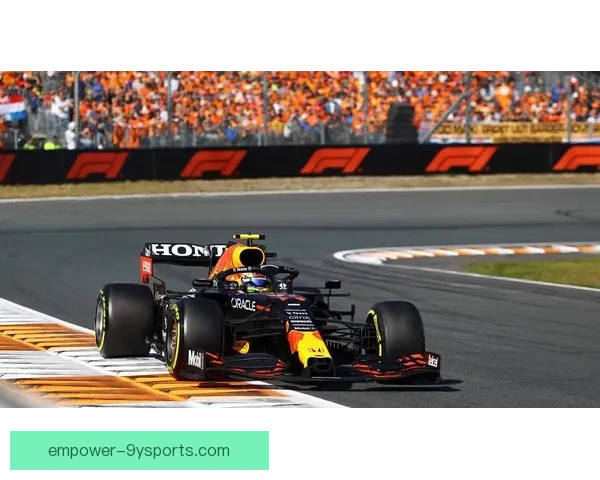 梅赛德斯与红牛激烈争夺F1赛季积分榜领先位置